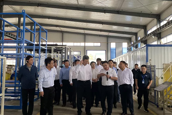 內蒙古自治區黨委常委、通遼市委書記孟憲東攜考察團到一諾環境考察指導
